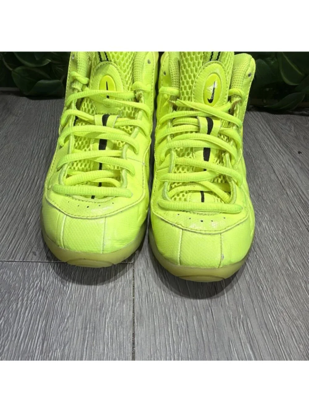 Nike Boys' Yellow High Top Sneakers US 1Y 843755-702